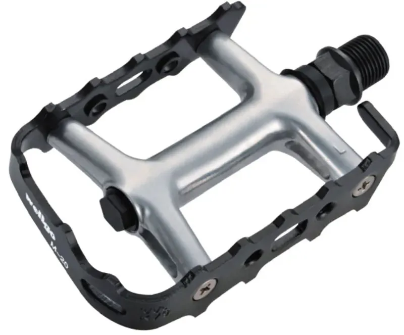 Wellgo M20 9/16 Alloy ATB/Trekking Sealed Pedal in Black/Silver
