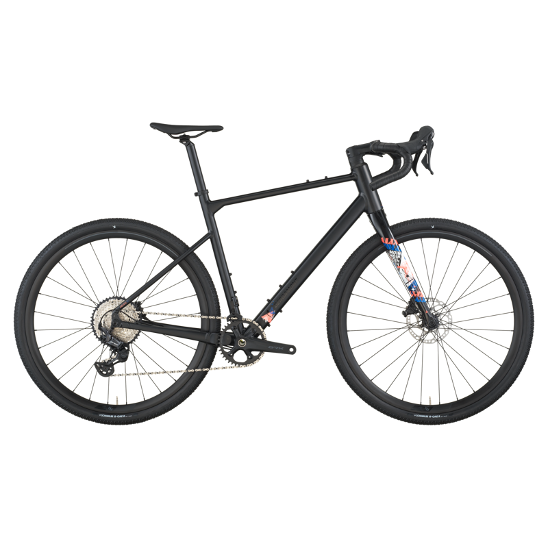 Bergamont Grandurance 20 Gravel Bike in Matt Black